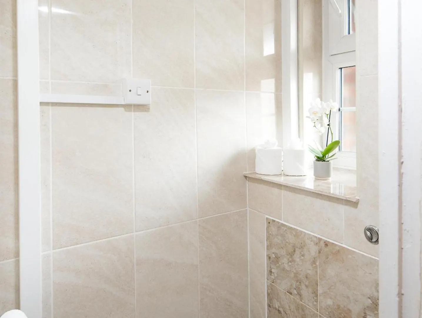 Apartment Stylish 2Bd Flat With Balcony Near Stepney Green London United Kingdom